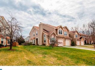 18 Eddlewood Pl, Mount Laurel, NJ 08054