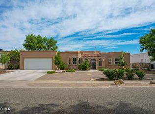 533 Willow Glen Dr, El Paso, TX 79922