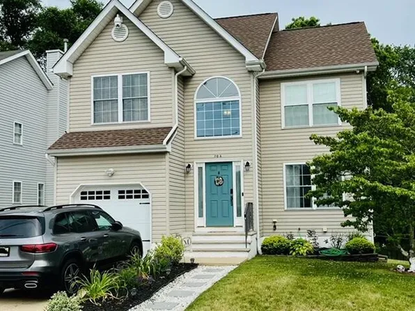 20A N Shore Blvd, Helmetta, NJ 08828