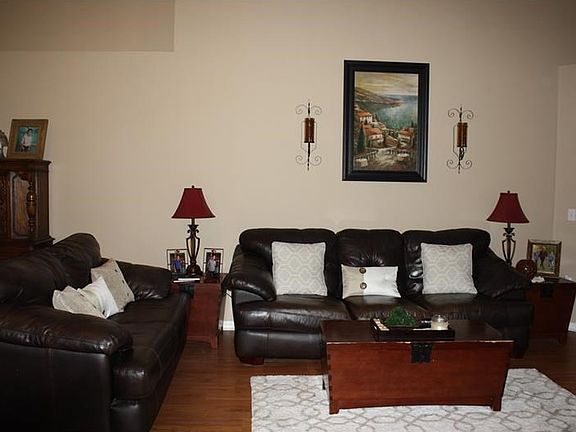 4th image of 3244 Helmel Ct