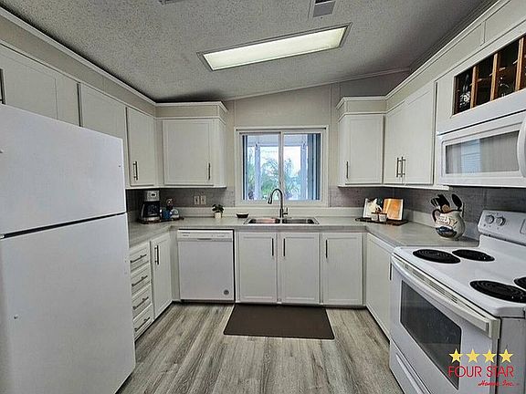 2nd image of 180 Bimini Cay Cir