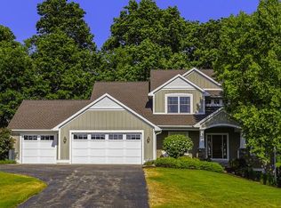 8620 Olde Meadow Dr NE, Rockford, MI 49341