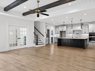 114 Castlewood Rd, Enchanted Oaks, TX 75156