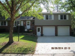 12210 N Woodcrest Dr, Dunlap, IL 61525