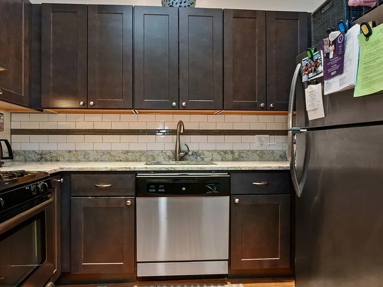 1960 N Lincoln Ave #3 — Photo 4
