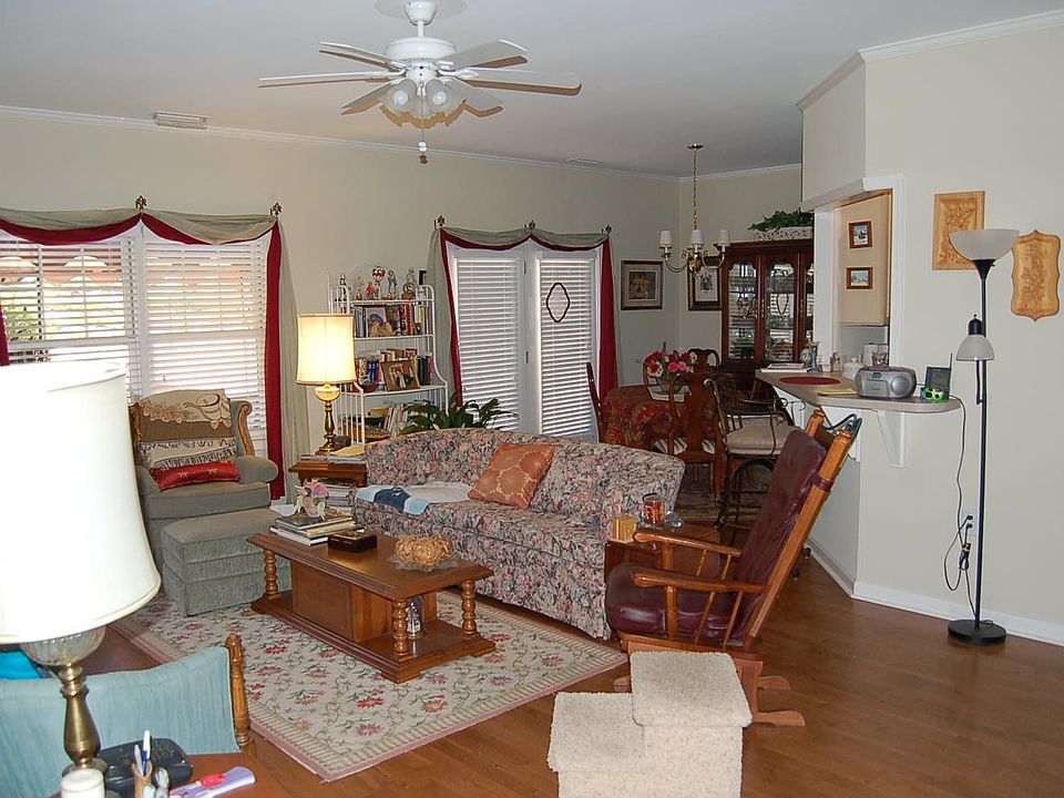 2nd image of 509 26th Ave NE Unit C