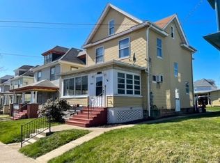 927 Adams St, New Castle, PA