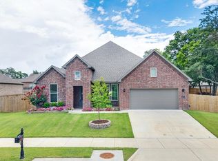 2915 S Cobalt Ave, Fayetteville, AR 72701