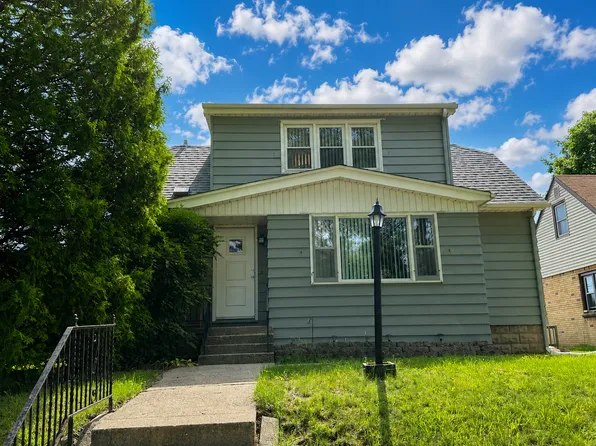 2436 S 66th St, West Allis, WI 53219