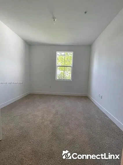 210 SW 159th Ct — Photo 7
