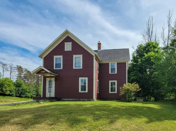 390 Water St, Iola, WI 54945