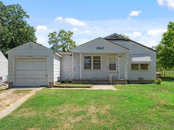 1562 S Rogers Ave, Bartlesville, OK 74003