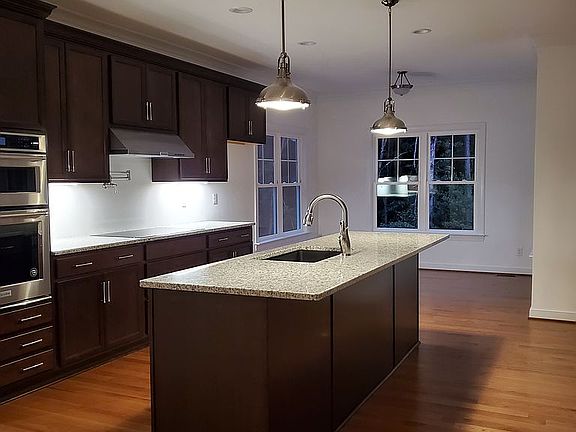 2nd image of 4714 Mantlo Ct