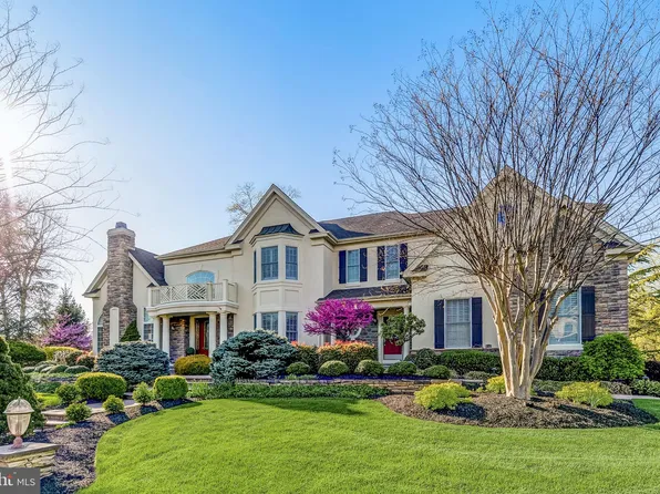 128 Fellswood Dr, Moorestown, NJ 08057