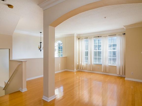 5th image of 1527 Pleasant Harbour Way