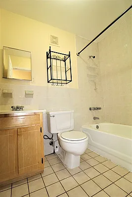 Rented by Bruma Realty LLC | media 11