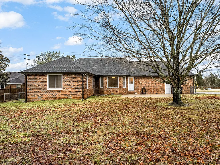 1015 Brinkley Rd — Photo 43