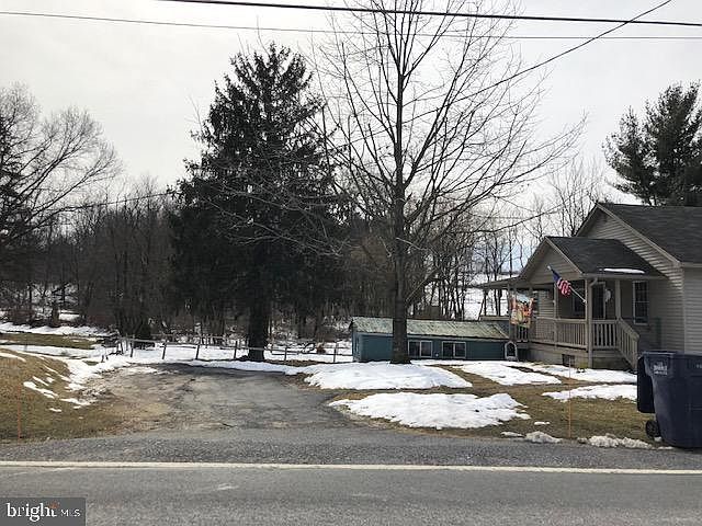 2nd image of 1693 Heidelberg Ave