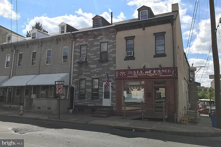 2nd image of 870 N 8th St