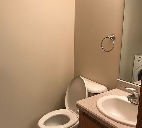 4th image of 3447 Pecan Ln