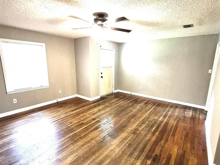 3804 W Cervantes St — Photo 4