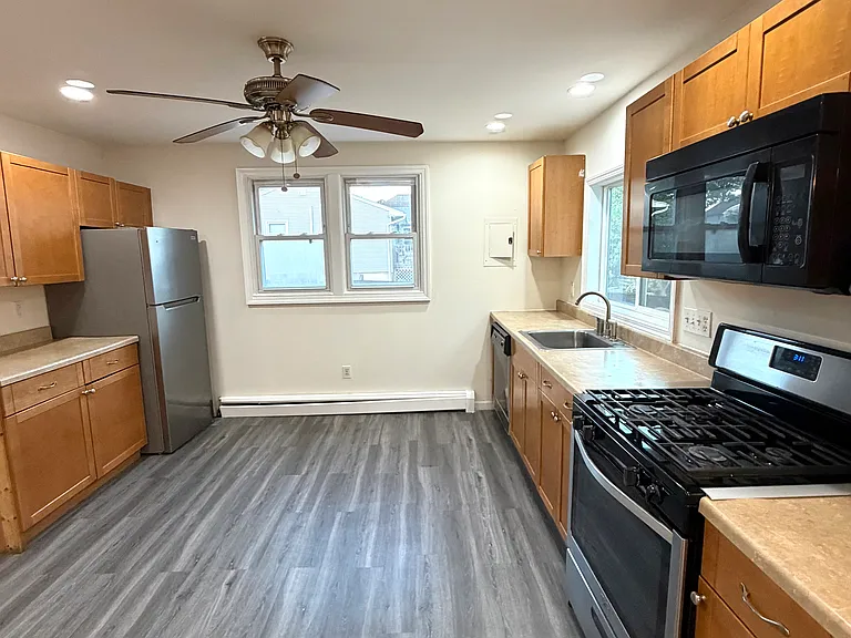 114 Morris Blvd — Photo 2
