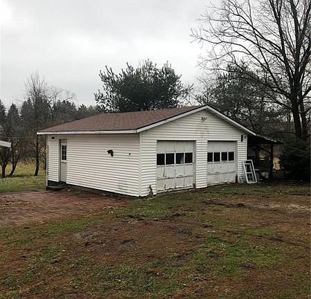 2nd image of 198 Bruno Rd