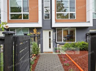 9030 18th Ave SW #E, Seattle, WA 98106