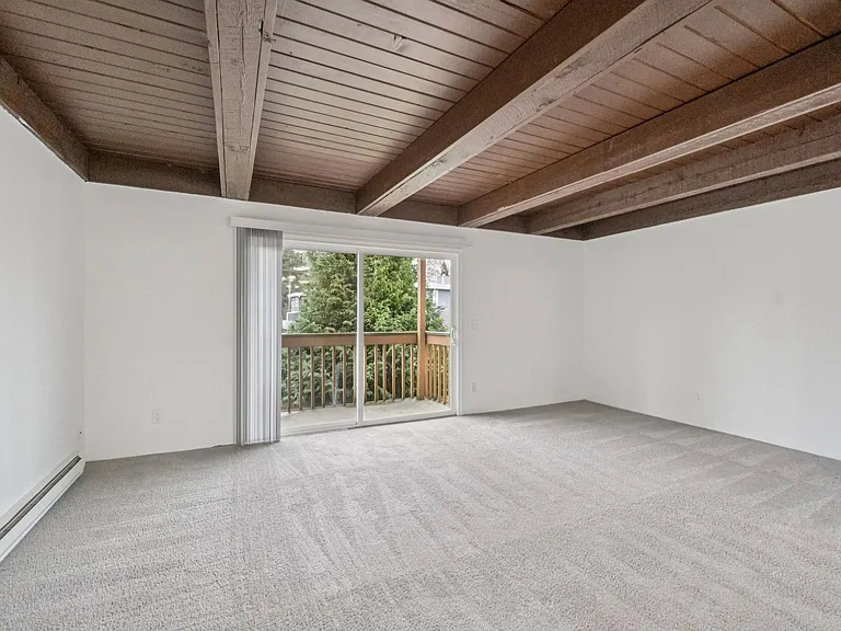 Heather Ridge Apartments — Photo 16