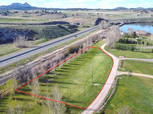 156 Barnes Ln, Wolf Creek, MT 59648