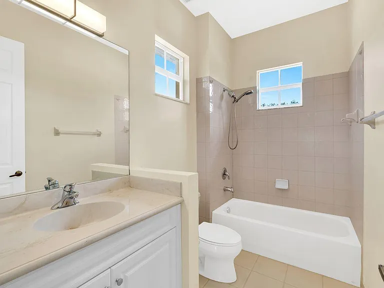 8035 NW 127th Ln #3 — Photo 13