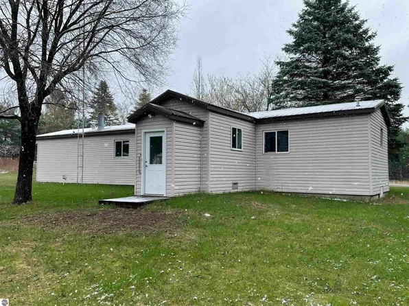 3953 N Campbell Rd, Rose City, MI 48654