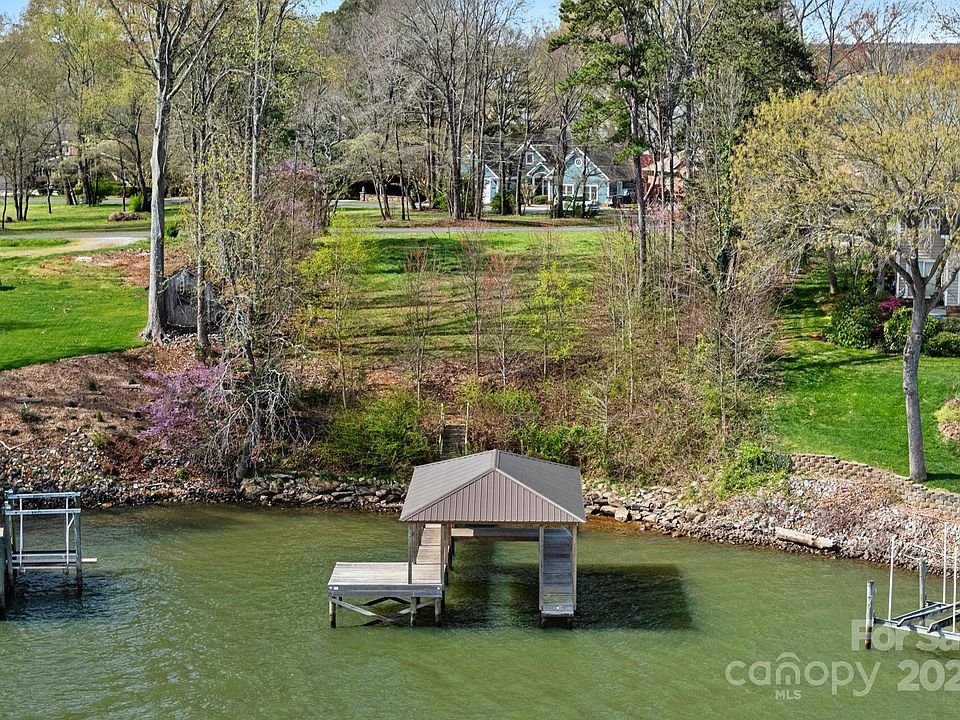 1st image of 8762 Harbor Cir #13