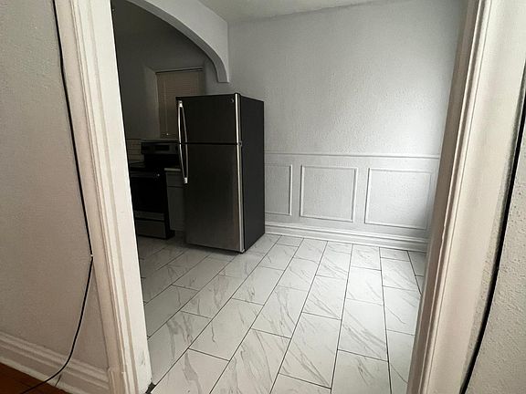 3rd image of 7355 Lindell Blvd APT 306