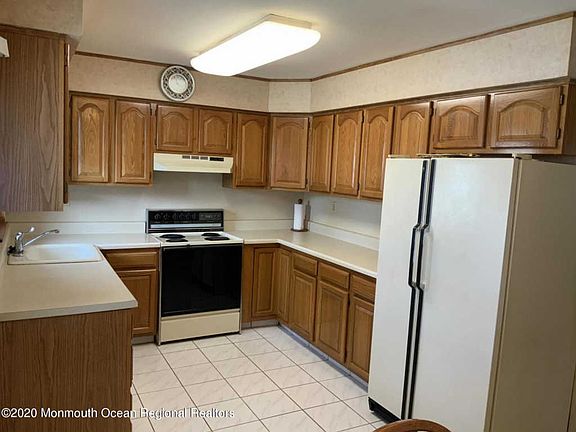 4th image of 35B Sterling St
