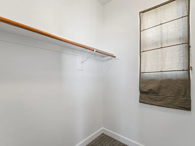 15391 W Dreyfus St — Photo 52