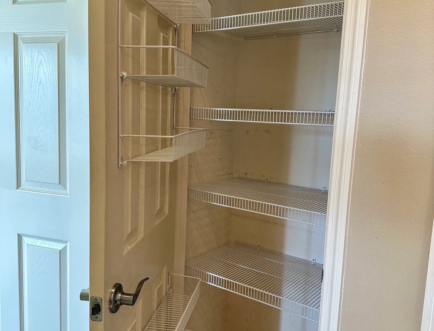 3 bed, 1400 sqft, $2,750 — Photo 3