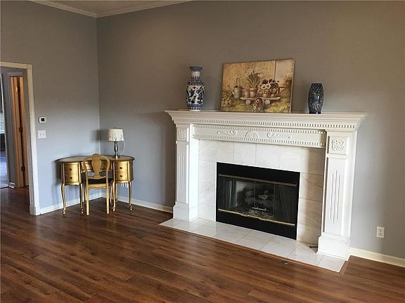 5th image of 4320 S Milton Dr #67