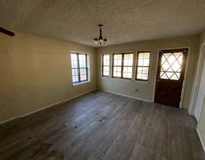 3rd image of 8811 Holiday Dr