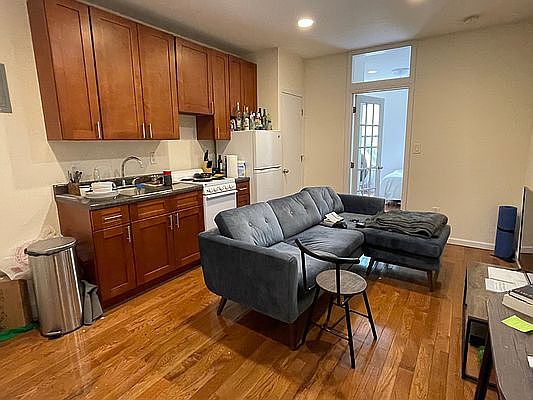 1st image of 65 Saint Marks Pl APT 5