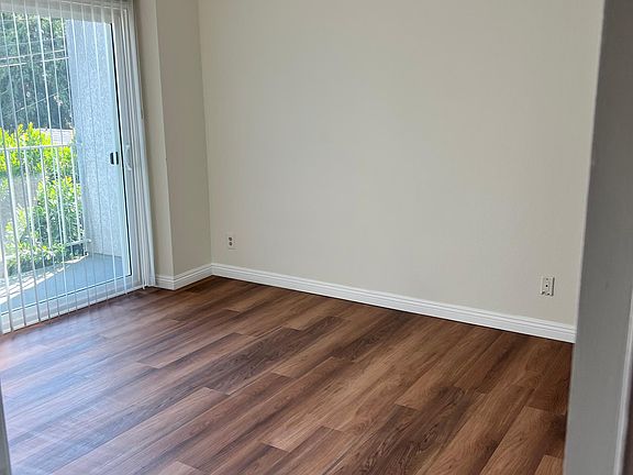 4th image of 415 N Stoneman Ave #4