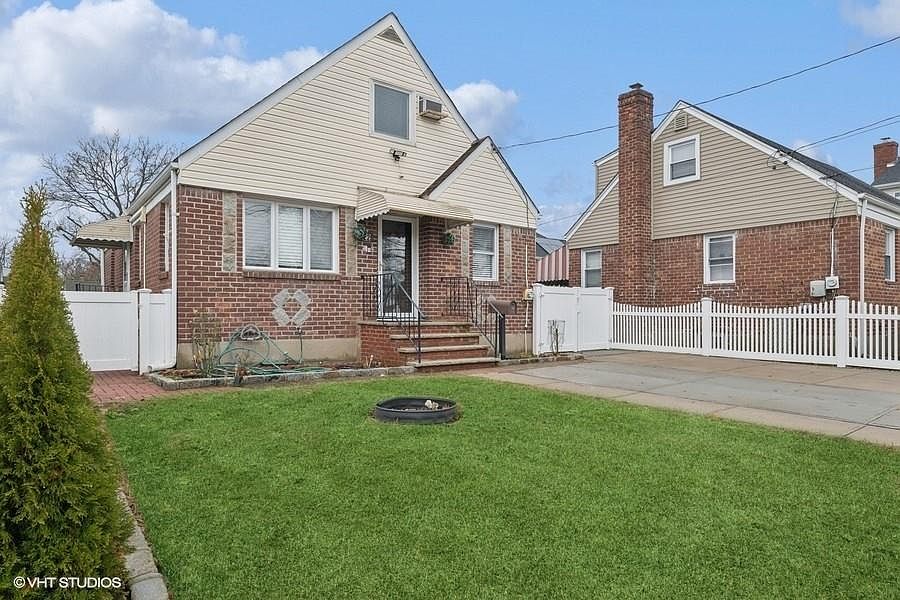 1st image of 22 Cherry Lane