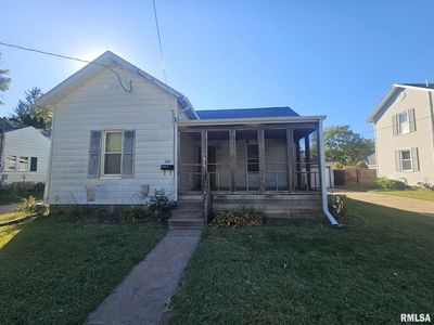 208 Fletcher Ave, Muscatine, IA, 52761