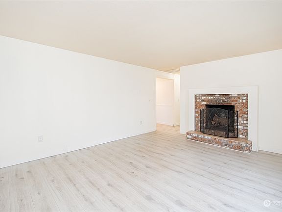 3rd image of 4015 N 21st Street