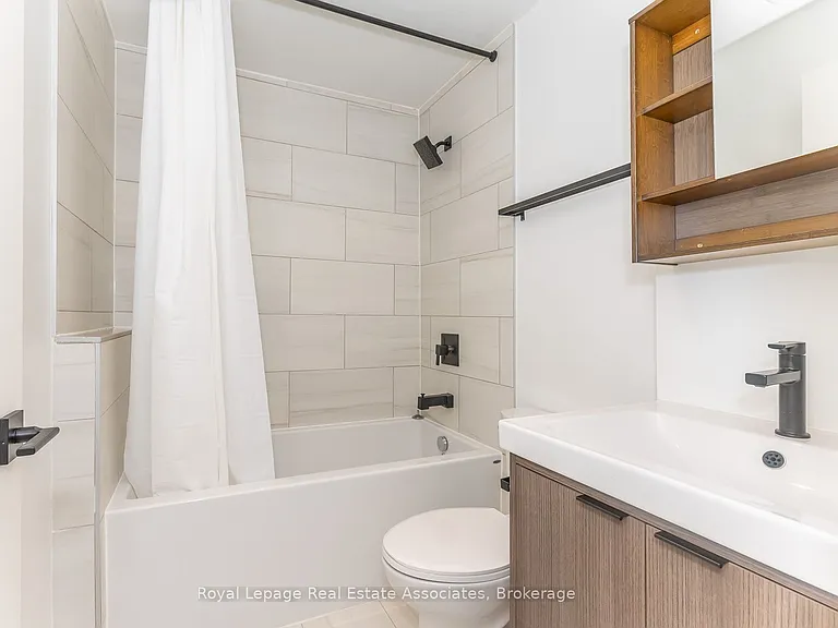 1000 Bathurst St #401 — Photo 16