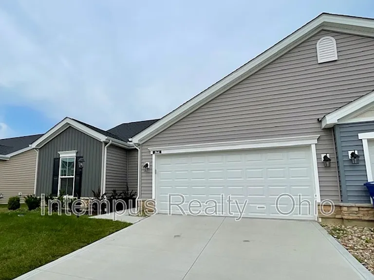 564 Rochdale Run — Photo 1