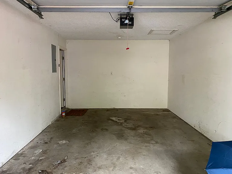 3323 N Detroit Ave — Photo 13