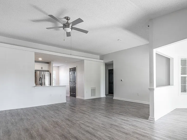 8940 Latitudes Dr — Photo 17