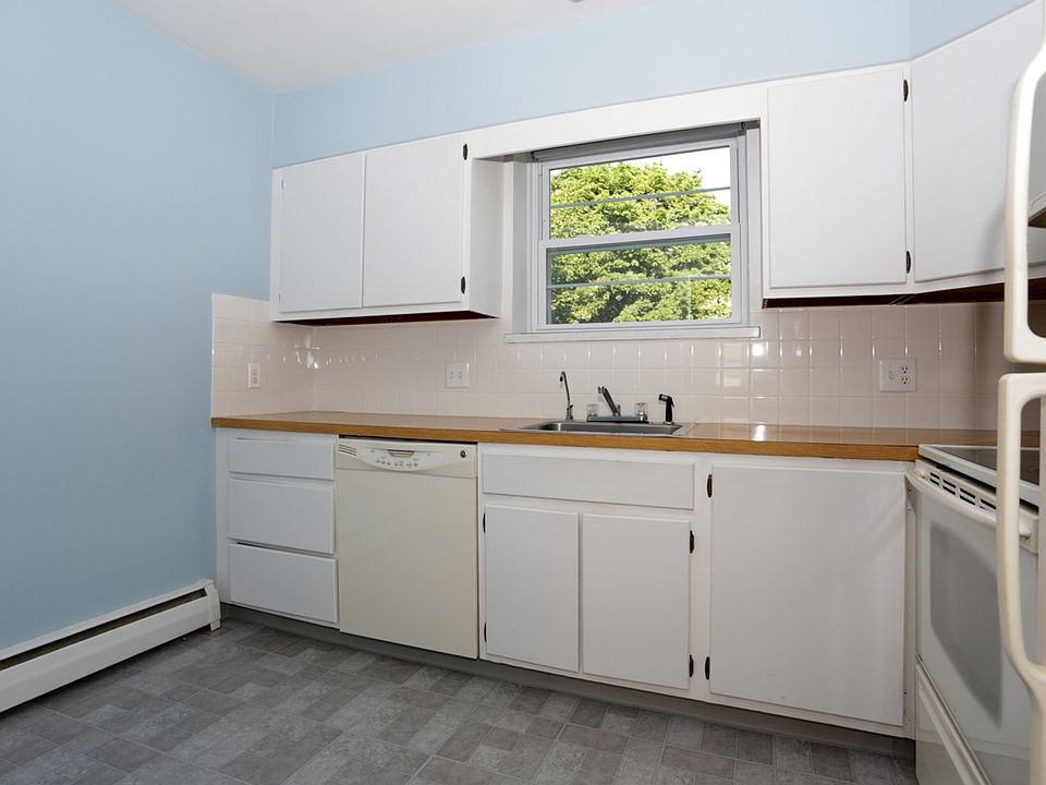 1st image of 439 Central Ave #D
