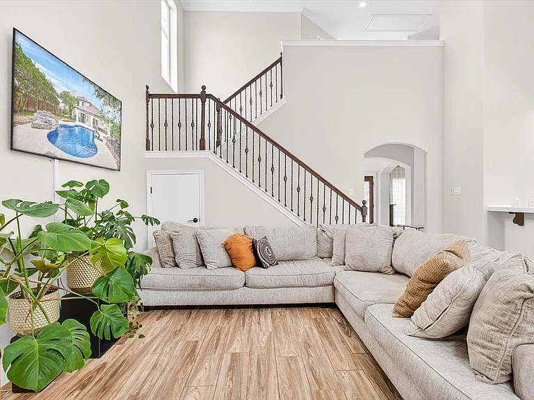 8417 Macarena Dr — Photo 13